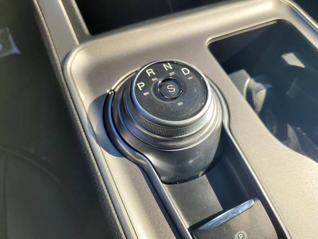 used 2024 Ford Edge car, priced at $26,212