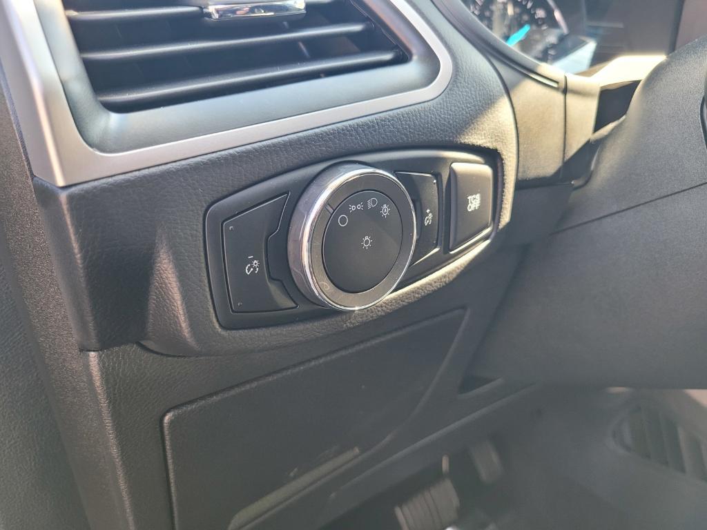 used 2024 Ford Edge car, priced at $26,212