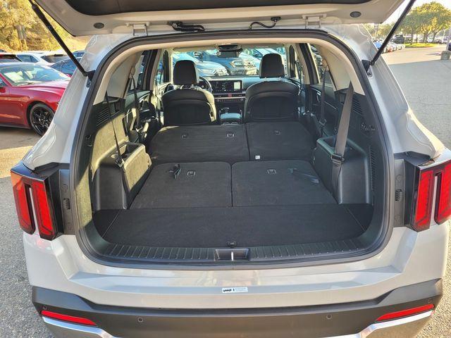 used 2024 Kia Sorento car, priced at $28,811
