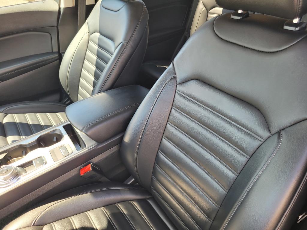 used 2023 Ford Edge car, priced at $24,956