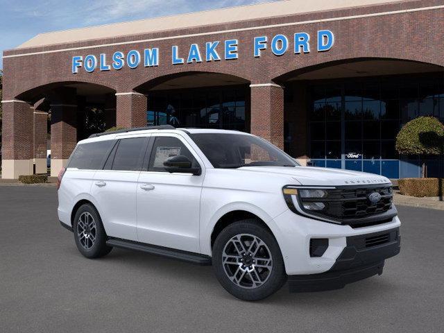 new 2025 Ford Expedition car, priced at $73,340