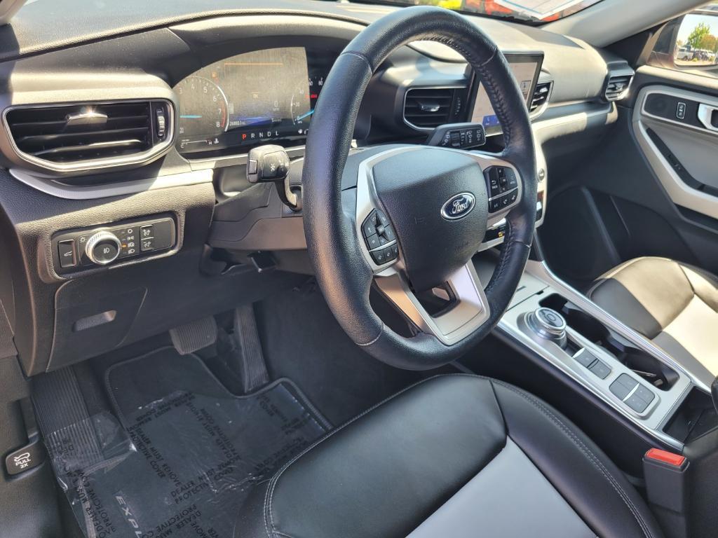 used 2022 Ford Explorer car, priced at $33,128