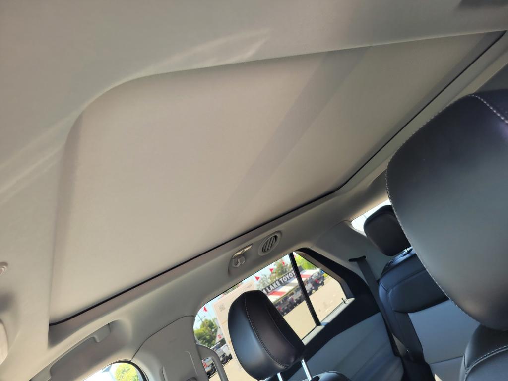used 2022 Ford Explorer car, priced at $33,128