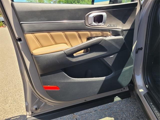 used 2024 Kia Sorento car, priced at $46,385