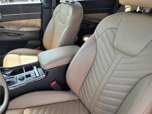 used 2024 Kia Sorento car, priced at $46,385