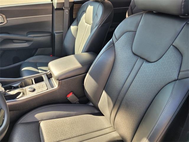 used 2022 Kia Sorento car, priced at $32,970