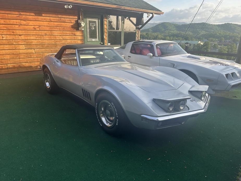 used 1968 Chevrolet Corvette car, priced at $39,900