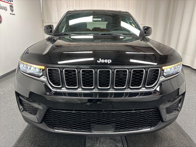 new 2025 Jeep Grand Cherokee car, priced at $42,474