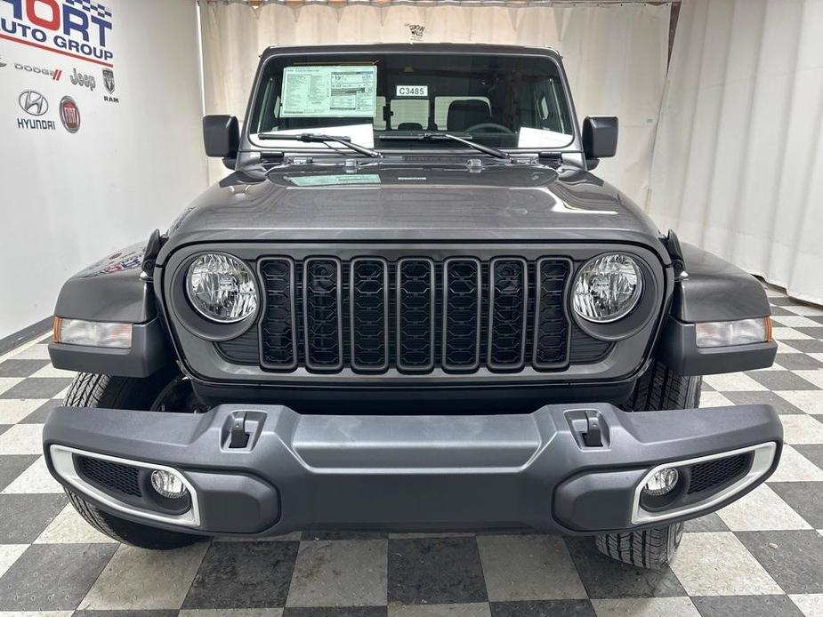 new 2024 Jeep Gladiator car, priced at $42,460