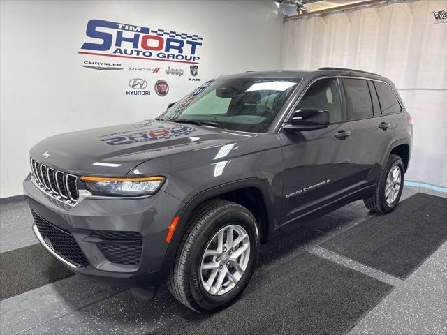 new 2025 Jeep Grand Cherokee car, priced at $42,974