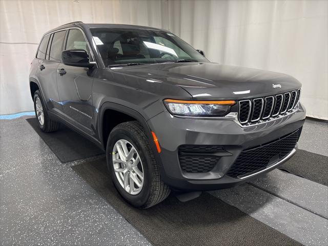 new 2025 Jeep Grand Cherokee car, priced at $42,974