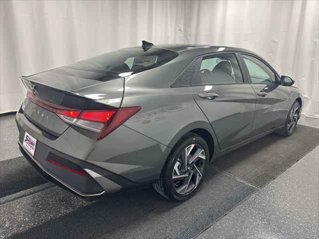 new 2025 Hyundai Elantra car, priced at $22,834