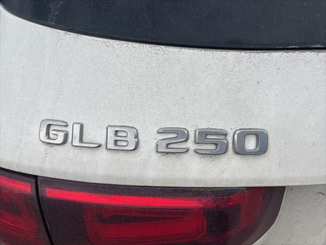 used 2022 Mercedes-Benz GLB 250 car, priced at $28,300