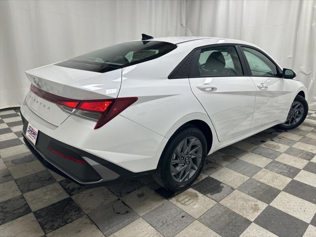 new 2024 Hyundai Elantra car, priced at $22,358