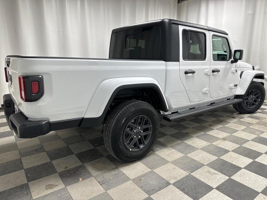 new 2024 Jeep Gladiator car, priced at $40,360