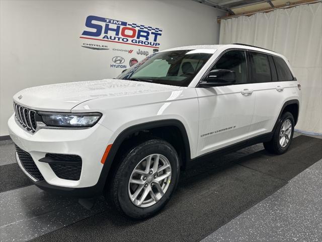 new 2025 Jeep Grand Cherokee car, priced at $38,661