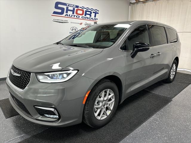 new 2025 Chrysler Pacifica car, priced at $42,220