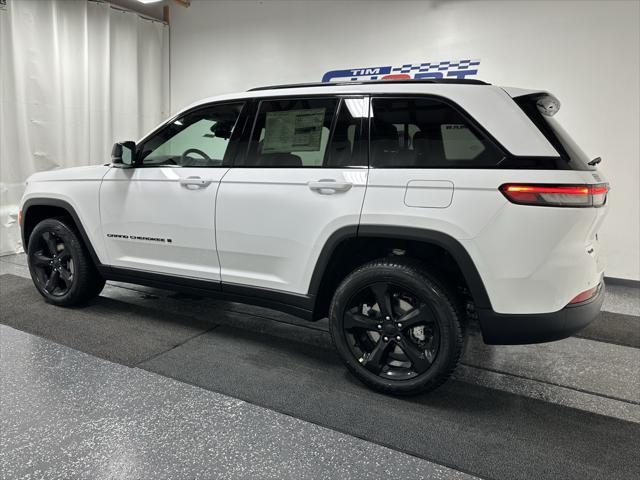 new 2025 Jeep Grand Cherokee car, priced at $50,616