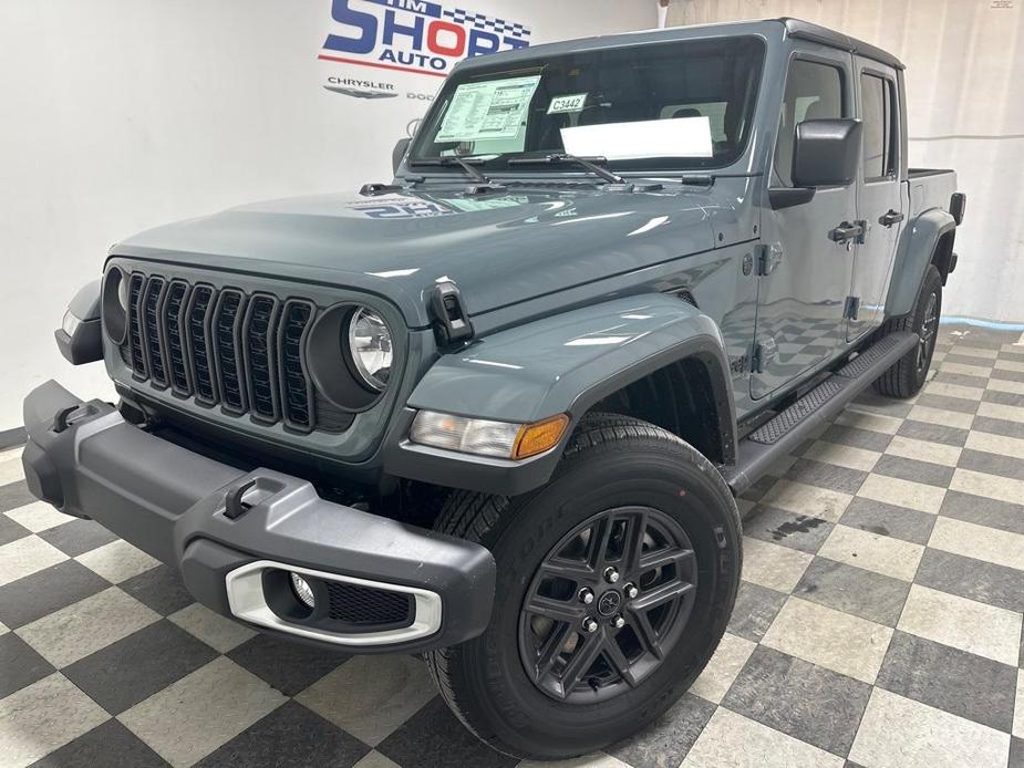 new 2024 Jeep Gladiator car, priced at $40,818