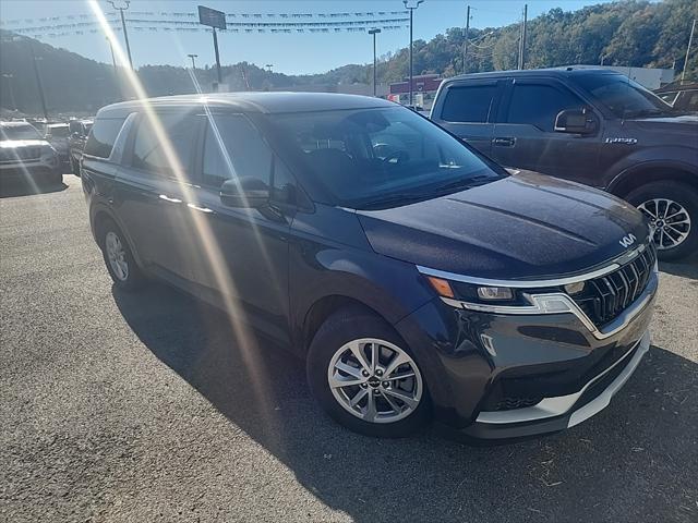 used 2024 Kia Carnival car, priced at $33,600