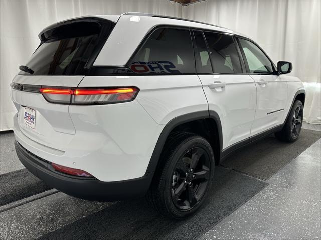 new 2025 Jeep Grand Cherokee car, priced at $46,220