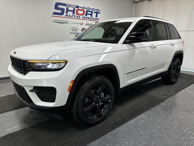 new 2025 Jeep Grand Cherokee car, priced at $46,220