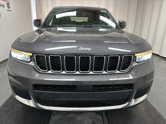 new 2025 Jeep Grand Cherokee L car, priced at $39,299