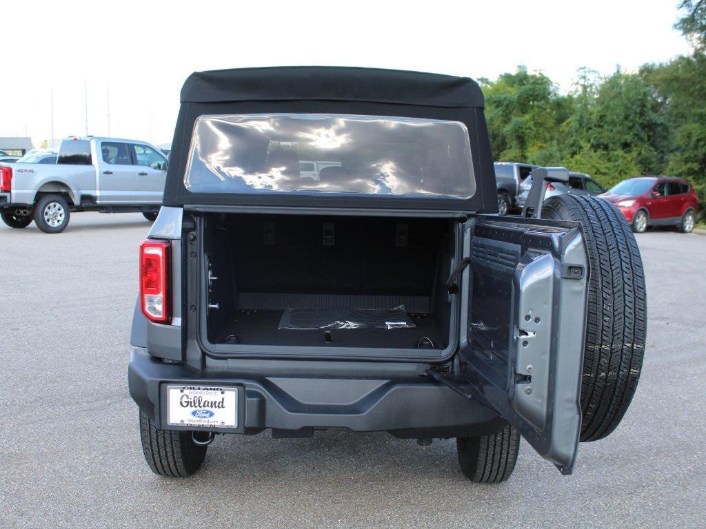 new 2025 Ford Bronco car, priced at $40,174