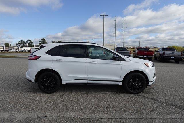 new 2024 Ford Edge car, priced at $38,897