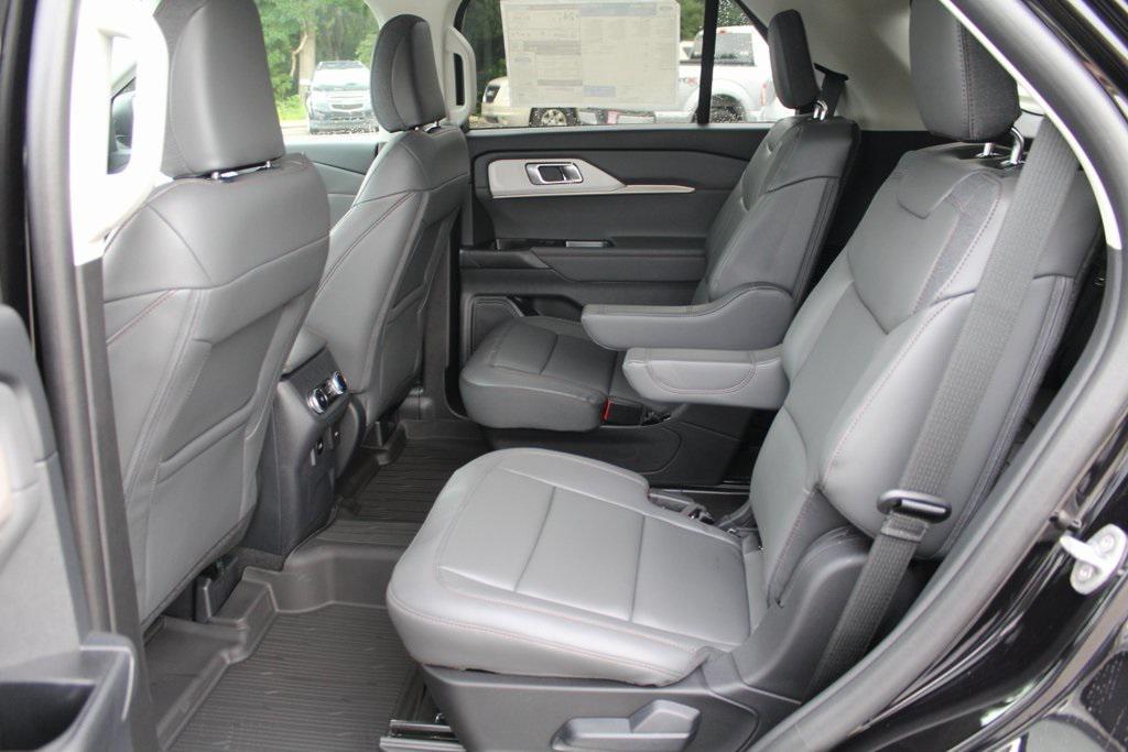 new 2025 Ford Explorer car, priced at $42,648