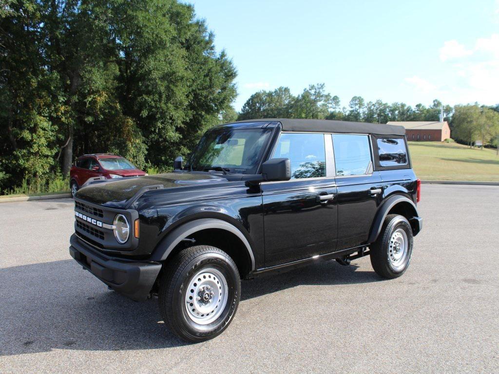 new 2025 Ford Bronco car, priced at $40,674