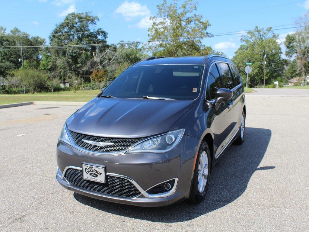 used 2018 Chrysler Pacifica car, priced at $15,847