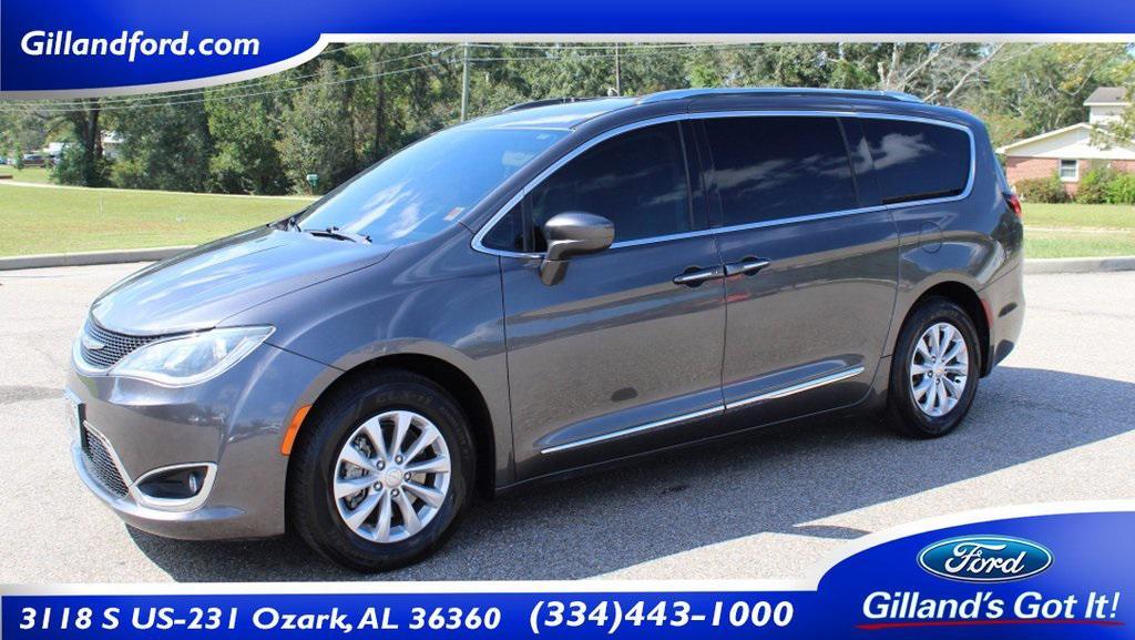 used 2018 Chrysler Pacifica car, priced at $15,847