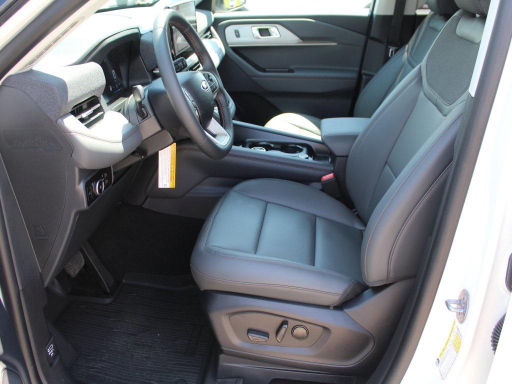 new 2025 Ford Explorer car, priced at $43,387