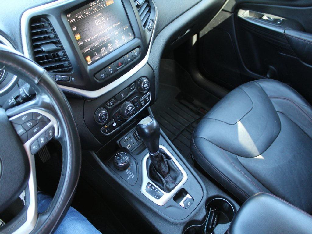 used 2014 Jeep Cherokee car, priced at $9,700