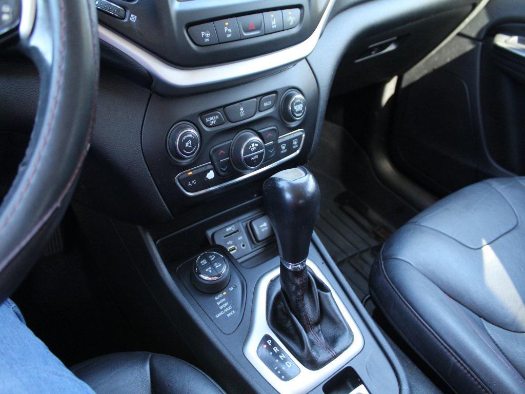 used 2014 Jeep Cherokee car, priced at $9,700