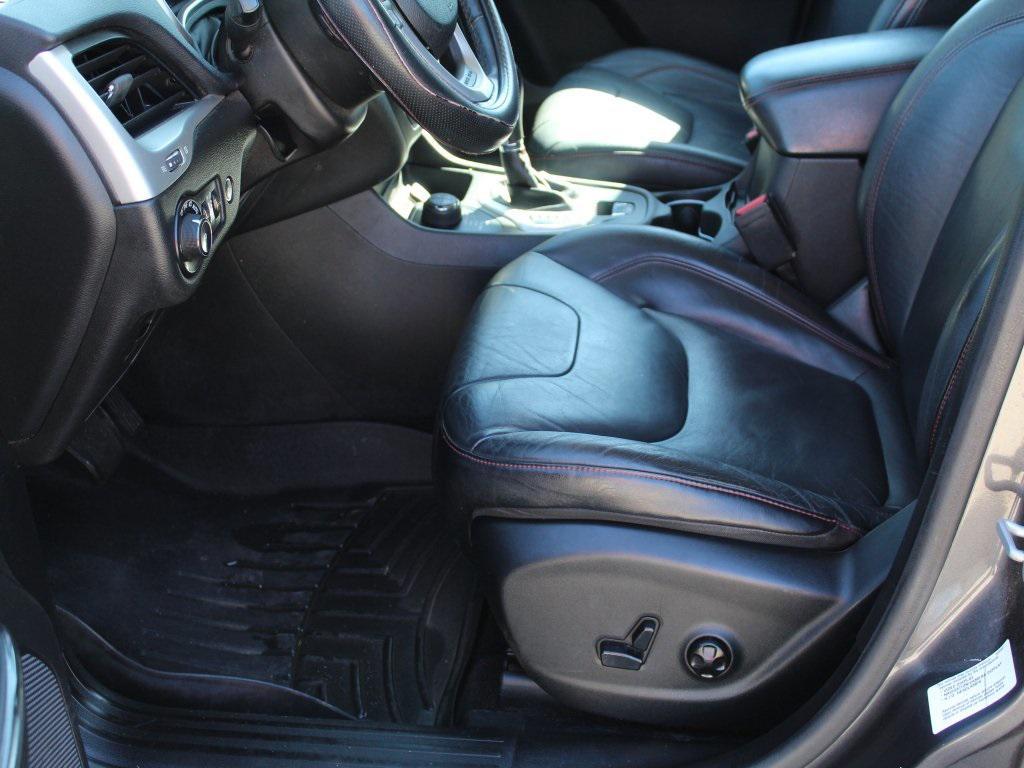 used 2014 Jeep Cherokee car, priced at $9,700