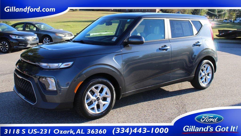 used 2022 Kia Soul car, priced at $15,487