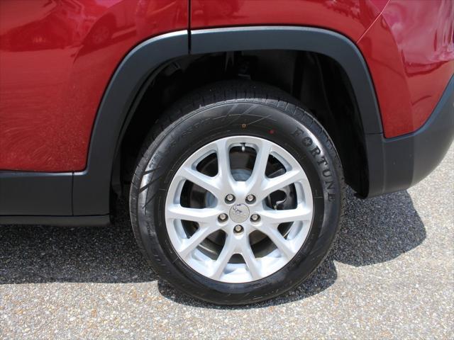 used 2016 Jeep Cherokee car, priced at $9,987