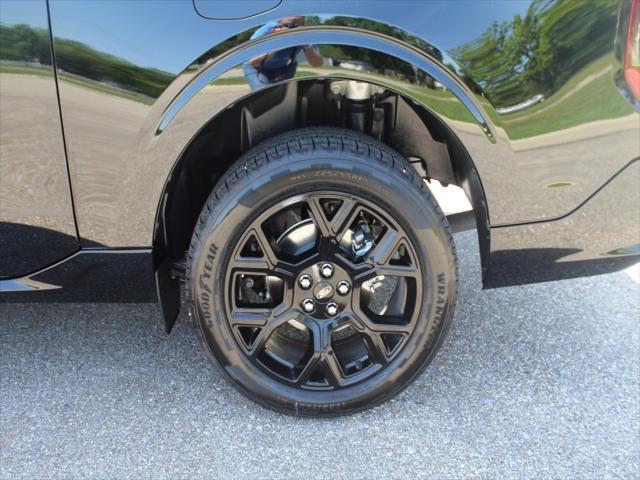 new 2025 Ford Maverick car, priced at $35,414