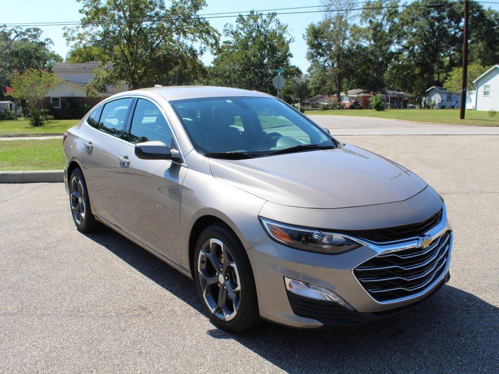 used 2022 Chevrolet Malibu car, priced at $18,487
