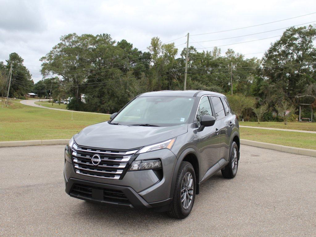 used 2025 Nissan Rogue car, priced at $24,996