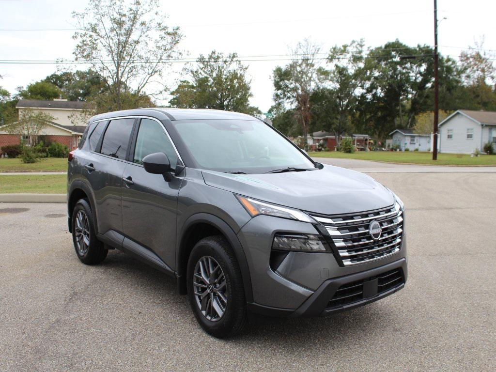 used 2025 Nissan Rogue car, priced at $24,996