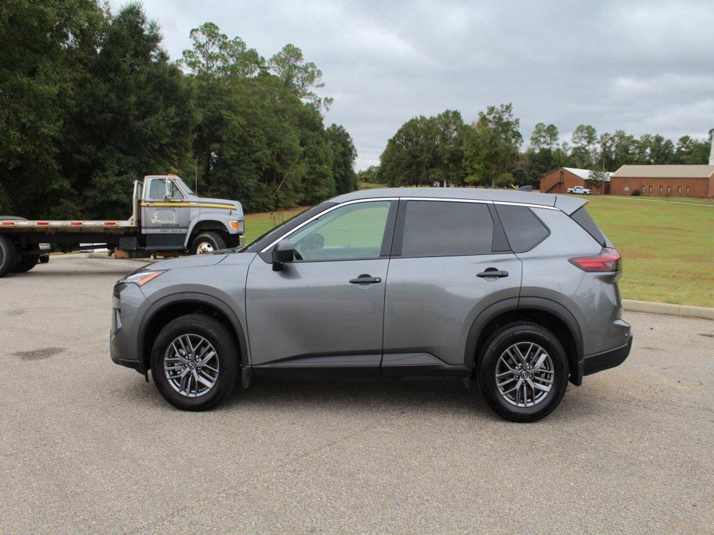 used 2025 Nissan Rogue car, priced at $24,996