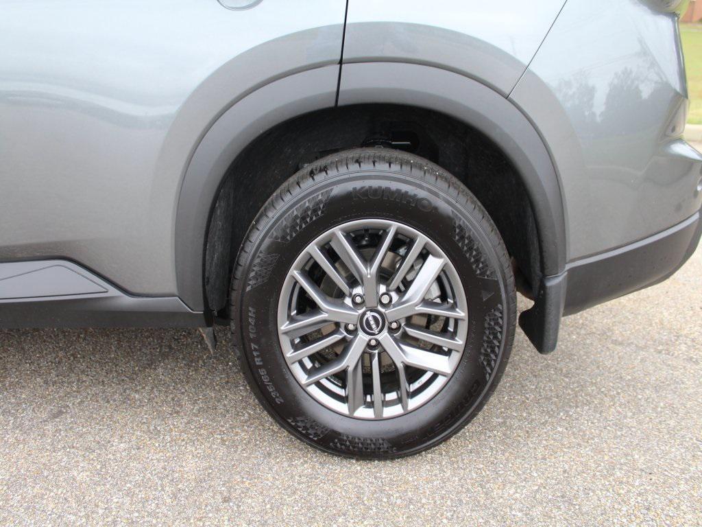 used 2025 Nissan Rogue car, priced at $24,996