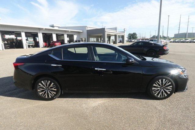 used 2023 Nissan Altima car, priced at $21,950