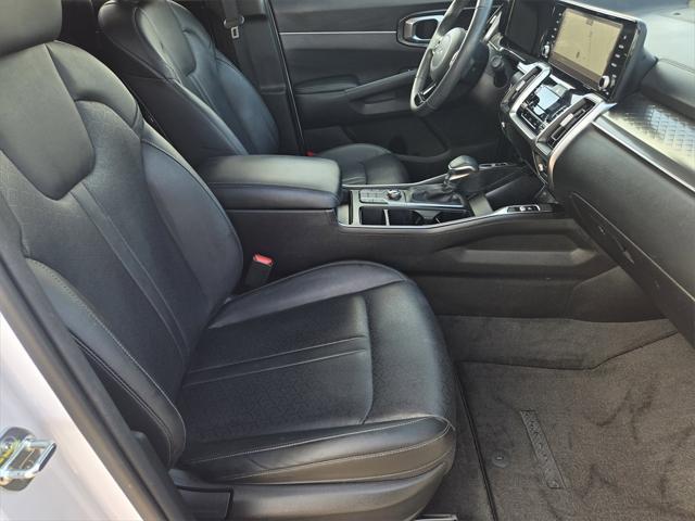 used 2023 Kia Sorento car, priced at $25,999