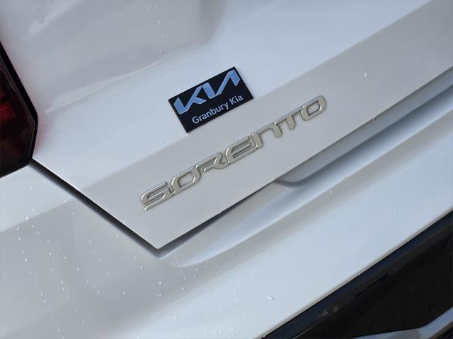 used 2023 Kia Sorento car, priced at $25,999