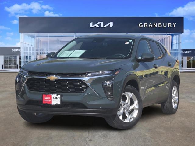 used 2025 Chevrolet Trax car, priced at $22,444