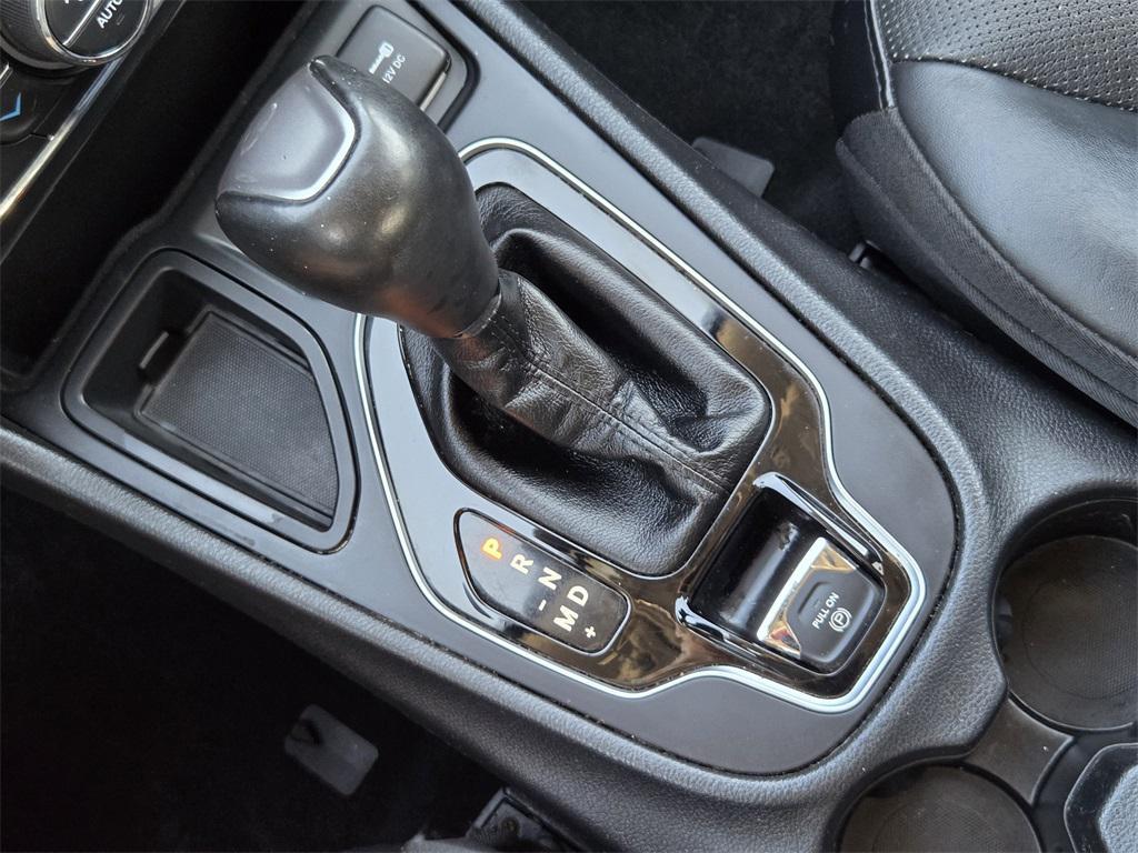 used 2019 Jeep Cherokee car, priced at $15,545